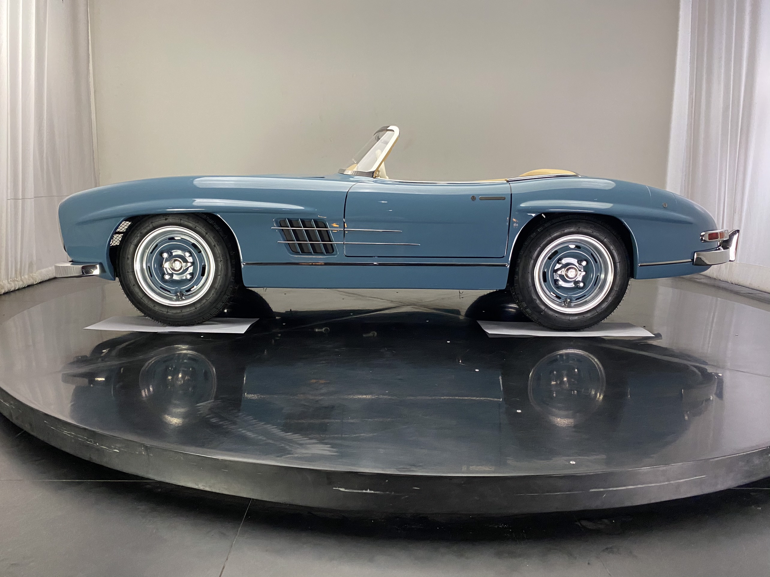 300 Light Blue 1